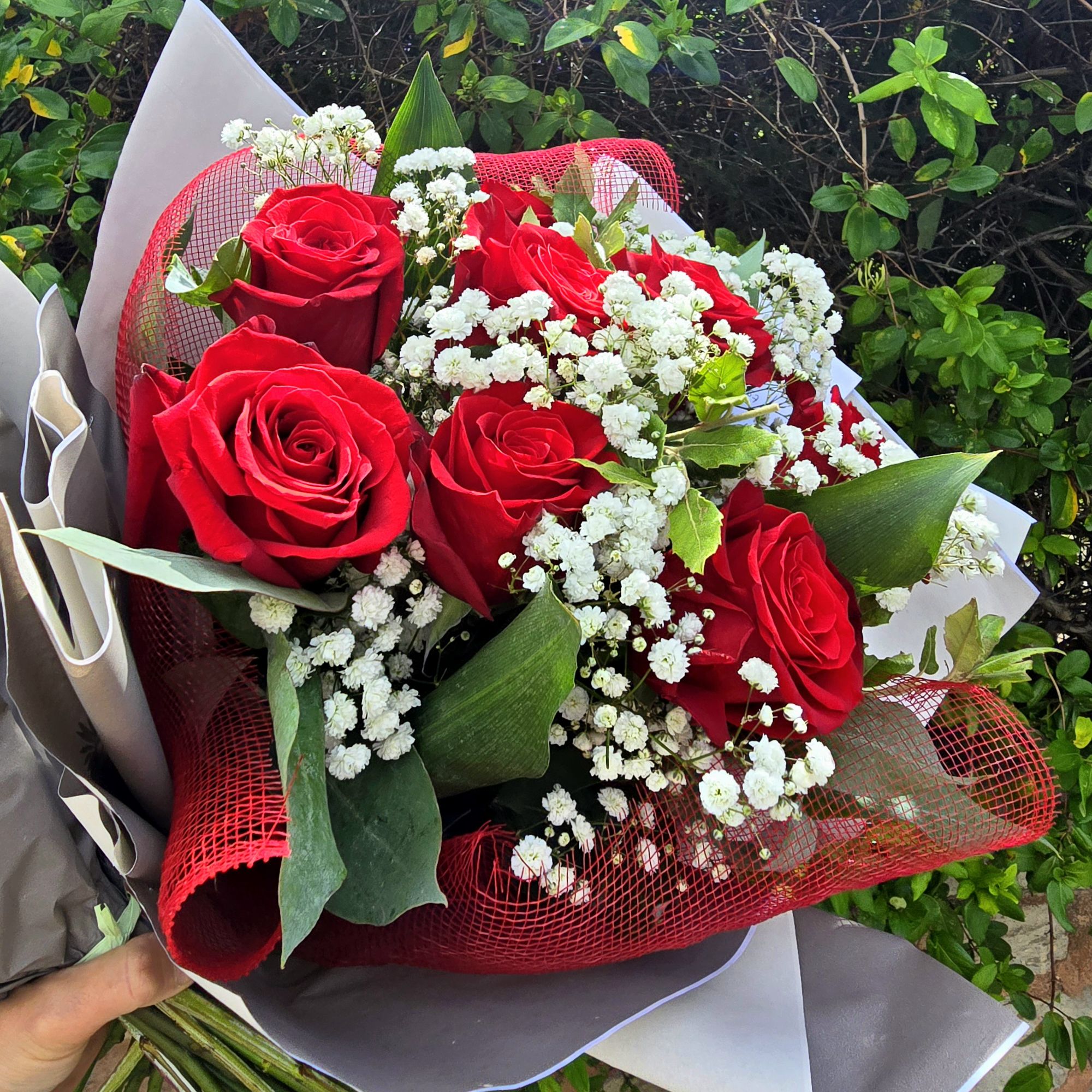 Bouquet de roses rouges Fleuriste Amazonie Sète